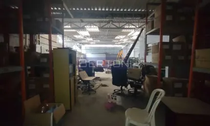 Vende-se Salão de 250 m2 em Taboão Vila Santa Luzia São Bernardo do Campo