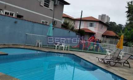 Vende-se Sobrado em  Condomínio Fechado localizado em Taboão São Bernardo do Campo