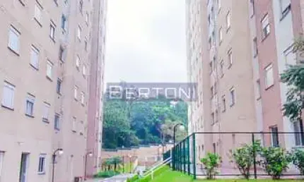 Vende-se Apartamento com 02 Dormitórios, 01 Vaga de Garagem localizado na Avenida Curió Jardim Campanário Diadema