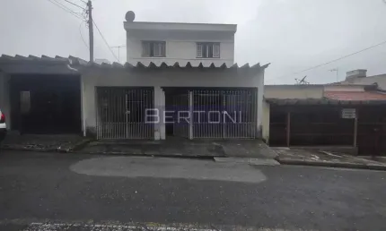 Vende-se  Sobrado com 03 Dormitórios 02 Vagas em Vila Santa Luzia São Bernardo do Campo