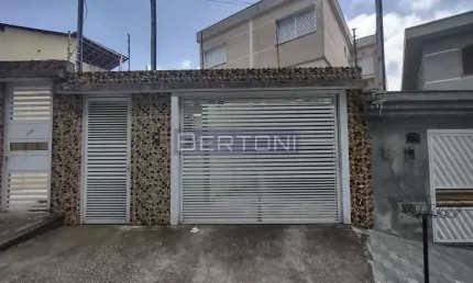 Vende-se Sobrado com 03 Dormitórios, Sacada, 10 vagas, Portão Automático em Taboão Vila Santa Luzia São Bernardo do Campo
