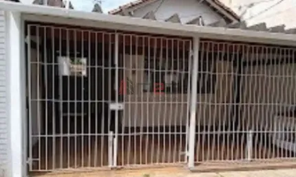 Casa térrea muito bem localizada lapa, ótima oportunidade.