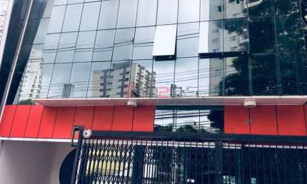 Casa comercial com 5 salas para alugar no Jardim Taquaral, São Paulo 
