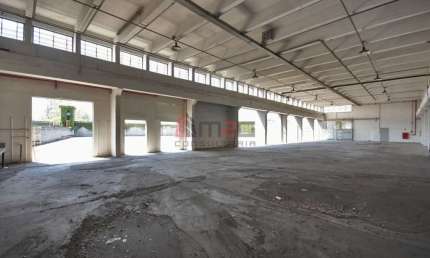 Barracão / Galpão / Depósito com 6 salas para alugar em Jaguaré, São Paulo 