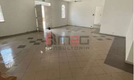 Casa com 4 quartos para alugar em Boaçava, São Paulo 