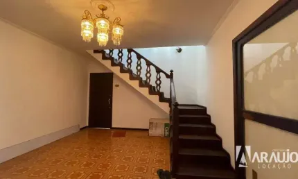 Casa com 4 dormitórios para alugar, 280 m² por R$ 6.191,63/mês - Centro - Navegantes/SC
