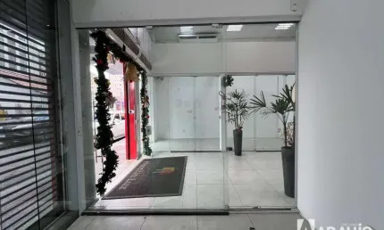 Sala comercial para alugar na Rua Hercílio Luz, 654, Centro, Itajaí