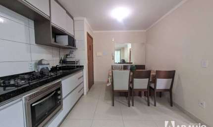 Apartamento com 2 dormitórios para alugar, 70 m² por R$ 3.349,25/mês - Gravatá - Navegantes/SC