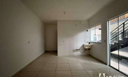 Kitnet com 1 dormitório para alugar, 30 m² por R$ 960,00/mês - Espinheiros - Itajaí/SC