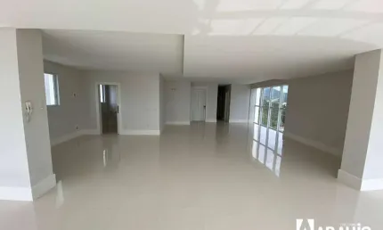 Apartamento com 4 dormitórios no Centro - Balneário Camboriú/SC