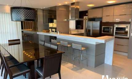 Apartamento com 4 quartos para alugar na Rua 4900, 5720, Centro, Balneário Camboriú