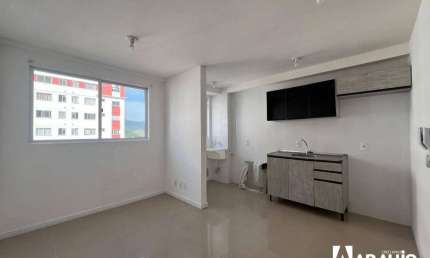 Apartamento com 2 dormitórios no bairro Carvalho - Itajaí/SC