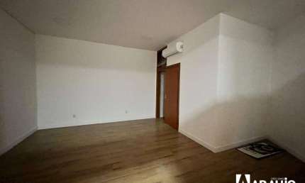 Sala comercial para alugar na Rua Indaial, 1004, São Judas, Itajaí