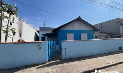 Casa para alugar com 02 Dormitórios- São Domingos - Navegantes