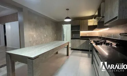 Casa com 3 dormitórios para alugar no centro de navegantes