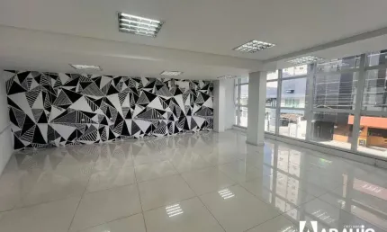 Sala comercial para alugar na Rua Camboriú, 891, Fazenda, Itajaí
