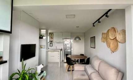 ibeda - Apartamento em Ponta Negra Sala, 2 quartos (1suíte) lazer, com mobilias.