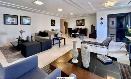 ibeda - Apartamento no Tirol Reformado com 4 Suítes à Venda – 224m²  3 vagas