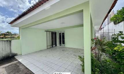 ibeda - Casa a venda em Lagoa Nova. Sal 3 suítes + 2 quartos Con:260m²  T: 360m²