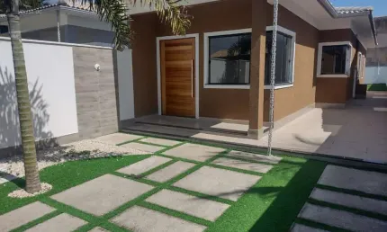 Casa com 2 quartos à venda na Rua Douglas Marques Rienti, Jardim Atlântico Leste (Itaipuaçu), Maricá, 77 m2 por R$ 500.000