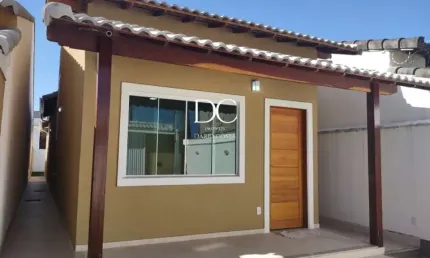 Casa com 2 quartos à venda na Rua Walter Muniz dos Santos, Jardim Atlântico Central (Itaipuaçu), Maricá por R$ 495.000