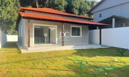 Casa em condomínio fechado com 3 quartos à venda na Avenida Carlos Marighella, 300, Chácaras de Inoã (Inoã), Maricá por R$ 580.000