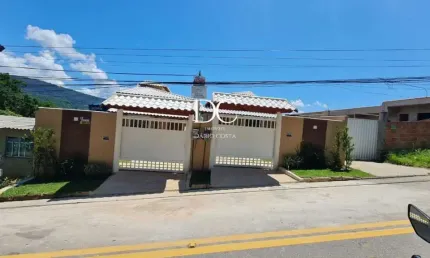 Casa com 2 quartos à venda na Rua Marambaia, São José do Imbassaí, Maricá por R$ 405.000