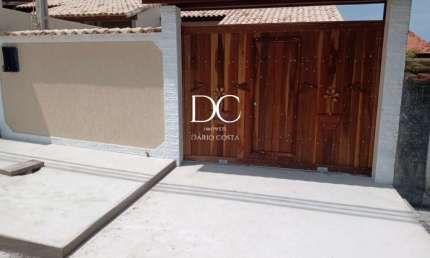 Casa com 2 quartos à venda na Rua Sessenta e Nove, Guaratiba (Ponta Negra), Maricá por R$ 390.000