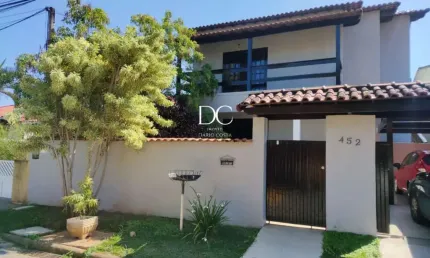 Casa em condomínio fechado com 5 quartos à venda na Rua Irineu Ferreira Pinto, Ponta Grossa, Maricá por R$ 990.000