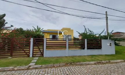 Casa em condomínio fechado com 3 quartos à venda na Estrada Oscar Vieira da Costa Júnior, Cajueiros (Itaipuaçu), Maricá por R$ 460.000