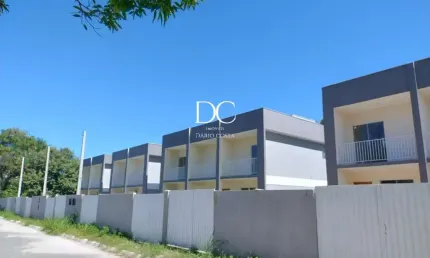 Casa com 2 quartos à venda na Rua José Floriano Pires, Itapeba, Maricá por R$ 330.000
