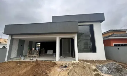 Casa em condomínio fechado com 3 quartos à venda na Rua A, Inoã, Maricá por R$ 990.000