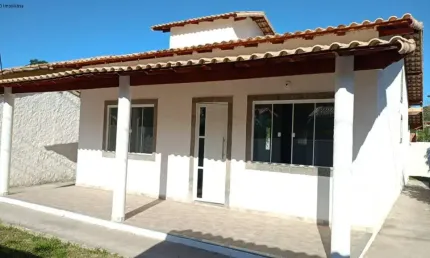 Casa com 2 quartos à venda na RUA ANTÔNIO DE OLIVEIRA FIGUEIREDO, Itapeba, Maricá por R$ 450.000