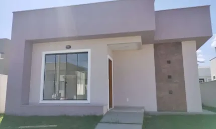 Casa em condomínio fechado com 3 quartos à venda na Estrada Henfil, Pindobas, Maricá, 90 m2 por R$ 540.000