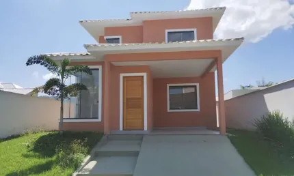 Casa em condomínio fechado com 3 quartos à venda na Estrada Henfil, Pindobas, Maricá, 110 m2 por R$ 540.000