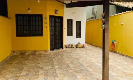 Casa com 2 quartos à venda na Rua José Augusto Lima, Jardim Atlântico Central (Itaipuaçu), Maricá por R$ 450.000