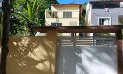 Casa com 3 quartos à venda na Rua Jacarandá, Condado de Maricá, Maricá por R$ 390.000