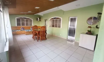 Casa com 2 quartos à venda na Rua Jaime Figueiredo, 2461, Camarão, São Gonçalo por R$ 370.000