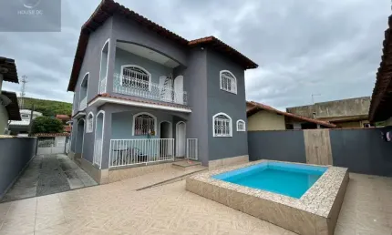 Casa em condomínio fechado com 5 quartos à venda na Rua Irineu Ferreira Pinto, Ponta Grossa, Maricá por R$ 950.000