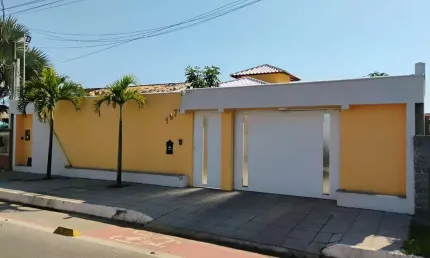 Casa com 2 quartos à venda na Rua Georgilei Rodrigues, 1074, Jardim Atlântico Leste (Itaipuaçu), Maricá por R$ 680.000