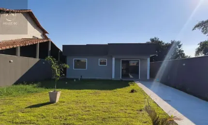 Casa com 3 quartos à venda na rua manoel camilo da silva, jardim atlântico leste (itaipuaçu), maricá por r$ 680.000