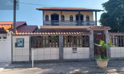 Casa em condomínio fechado com 5 quartos à venda na Rua Irineu Ferreira Pinto, 238, Ponta Grossa, Maricá por R$ 850.000