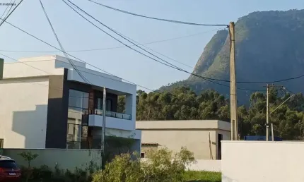 Casa em condomínio fechado com 4 quartos à venda na Estrada Oscar Vieira da Costa Júnior, 111, Cajueiros (Itaipuaçu), Maricá por R$ 1.595.000