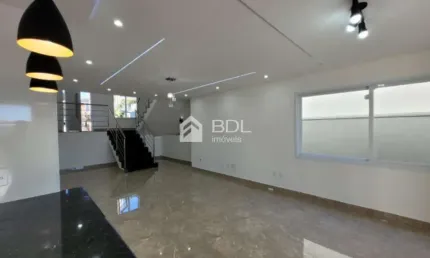 Casa em condomínio fechado com 3 quartos à venda na Rua Vereador Antônio de Oliveira, Lenheiro, Valinhos, 303 m2 por R$ 1.390.000