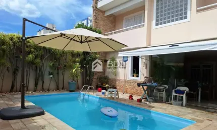 Casa com 4 quartos à venda no Mansões Santo Antônio, Campinas , 300 m2 por R$ 2.400.000
