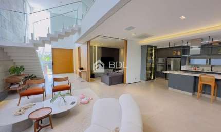 Casa em condomínio fechado com 3 quartos para alugar na Rua Torello José Della Maggiore Orlandi, 44, Alphaville Dom Pedro 3, Campinas, 365 m2 por R$ 32.000