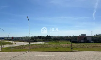 Terreno em condomínio fechado à venda na Rua Romilda Aparecida Cruz, 666, Residencial Jatibela, Campinas por R$ 518.000