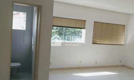 Sala comercial para alugar na Rua Adelino Martins, 360, Mansões Santo Antônio, Campinas, 24 m2 por R$ 1.248