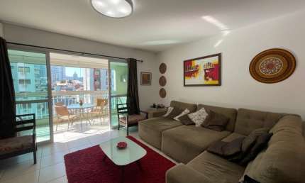 Apartamento à venda Agronômica, 3 dormitórios sendo 1 suíte,  dependência com banheiro,2 vagas, R$ 1.390.000,00.