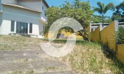 Casa à venda em Niterói, Badu, com 3 quartos, 126m²
